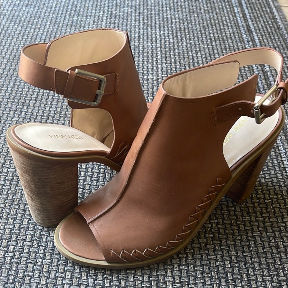 Nine West Tan Leather Block Heel Sandals Size 10